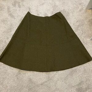 Anne Klein Olive Green Wool A-Line Skirt Size 14 Mid Calf Career Classic